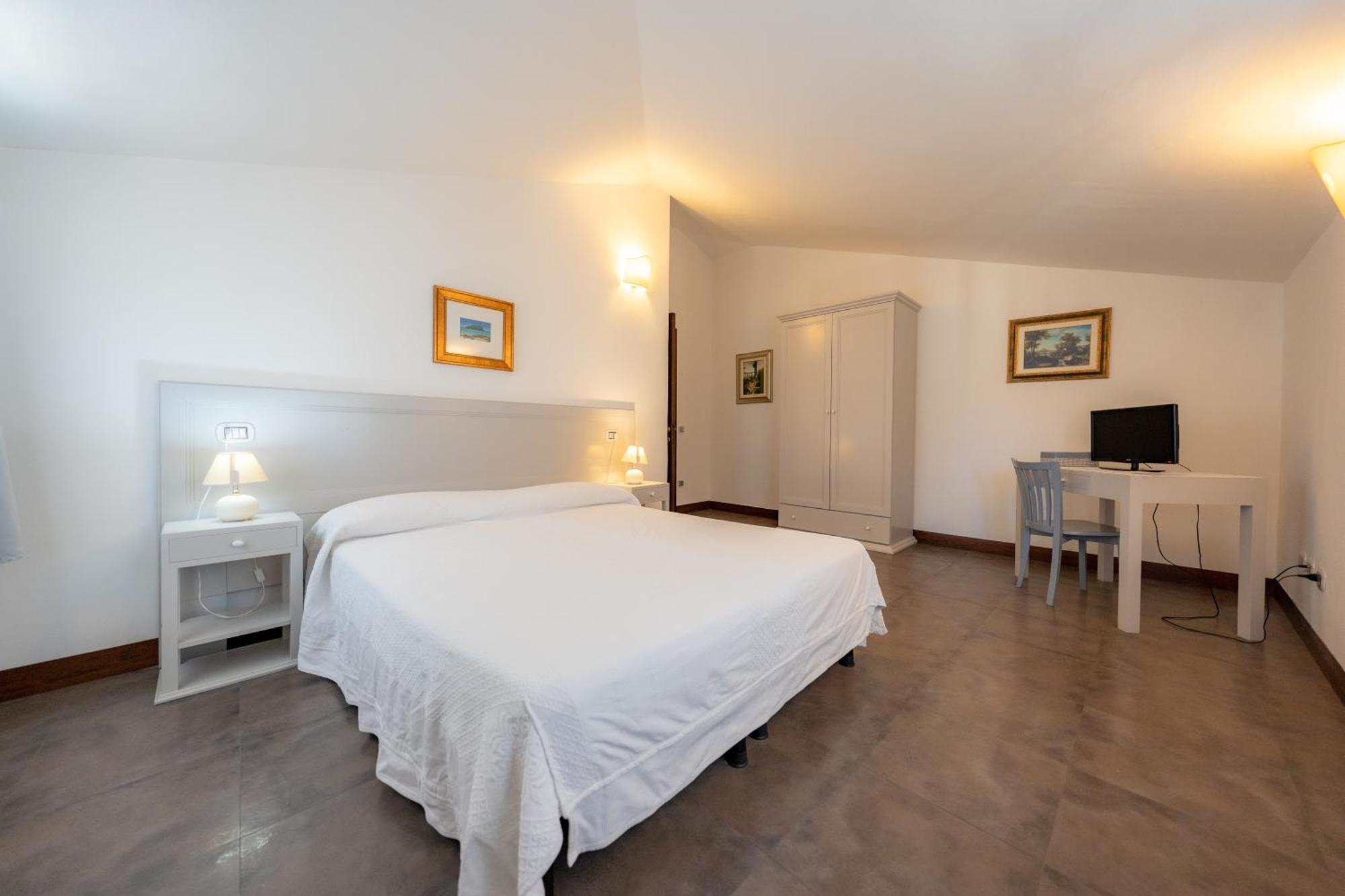 Albergo Residenziale La Corte Tortolì Eksteriør bilde